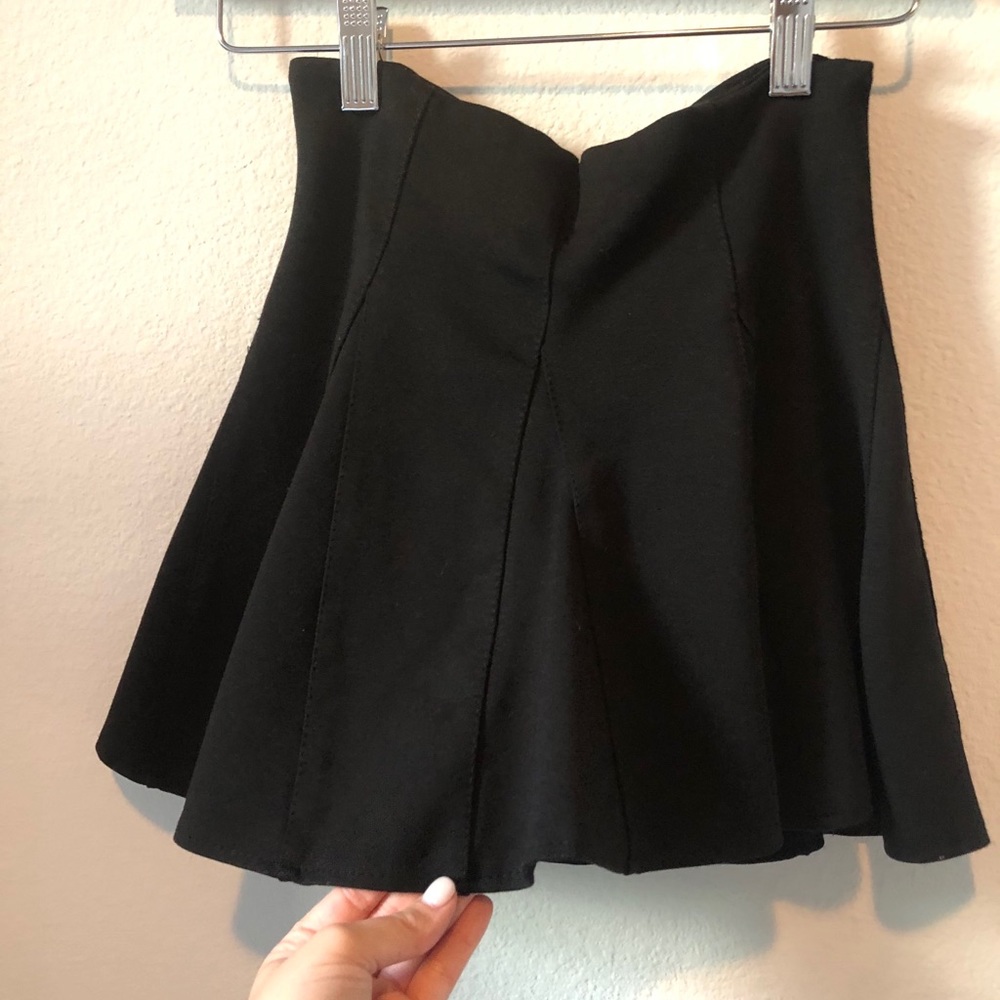 Black Skort